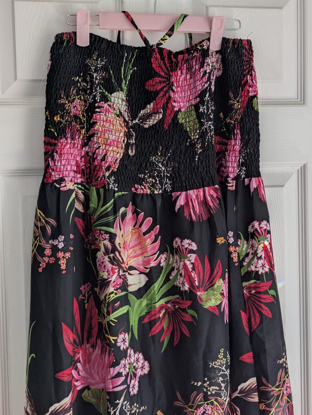 Floral Smocked Tube Maxi Dress with Halter Tassel Tie   Size L.  🌺🌺